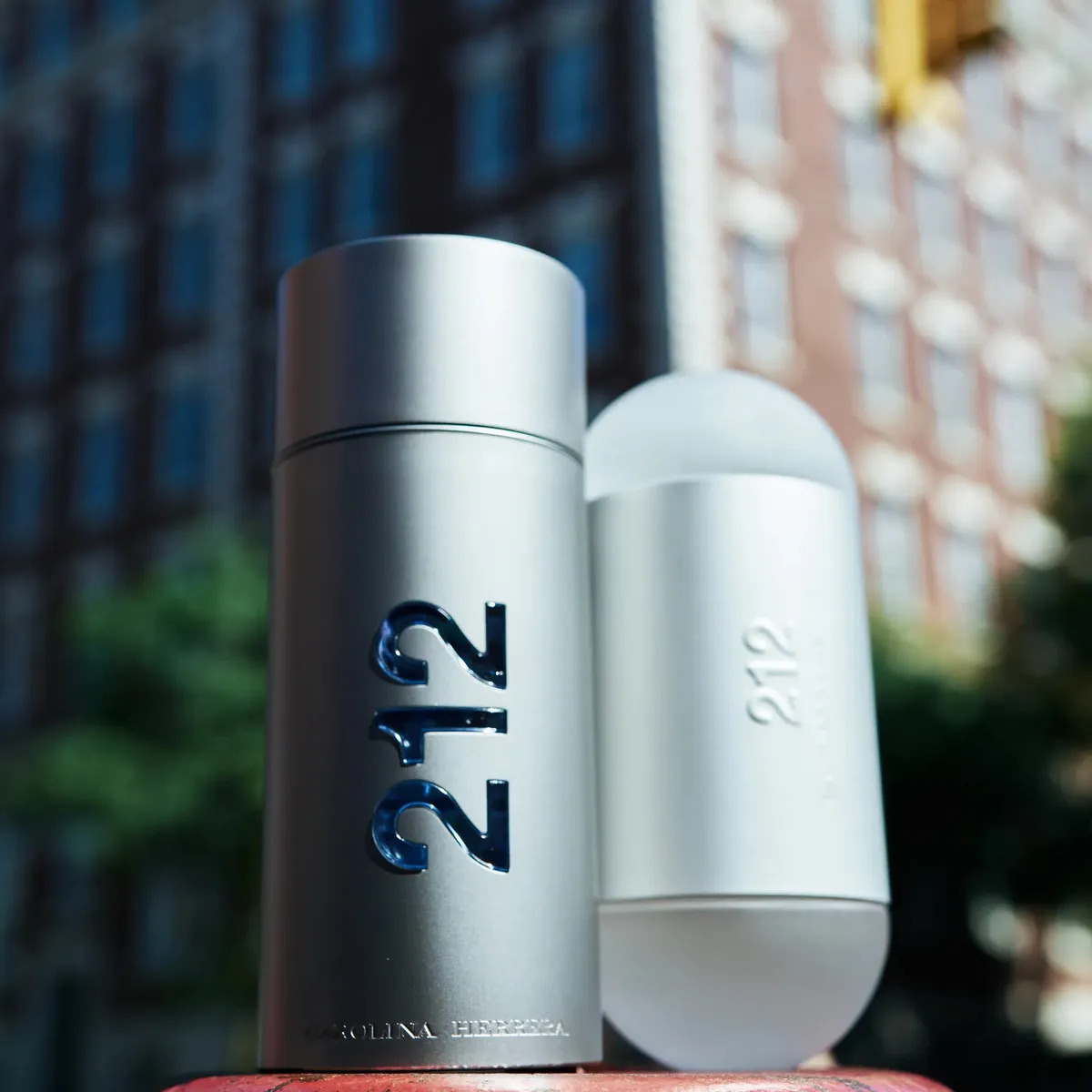 Perfume Carolina Herrera 212 Nyc Men Edt 100ml Eau De Toilette Masculino Para Hombre - Imagen 6